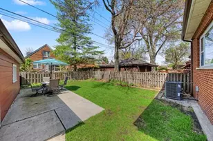 9818 S Leavitt St, Chicago, IL 60643 - Photo 6