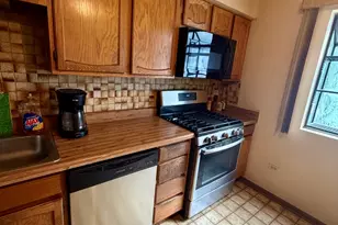 332 Essex Ct, Wood Dale, IL 60191 - Photo 6