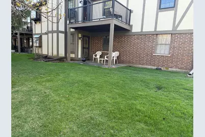 332 Essex Court #4, Wood Dale, IL 60191 - Photo 2