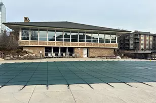 4 Oak Brook Club Dr, Oak Brook, IL 60523 - Photo 62