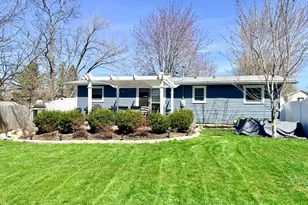 21437 W Engle Dr, Lake Villa, IL 60046 - Photo 2