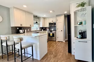 21437 W Engle Dr, Lake Villa, IL 60046 - Photo 8