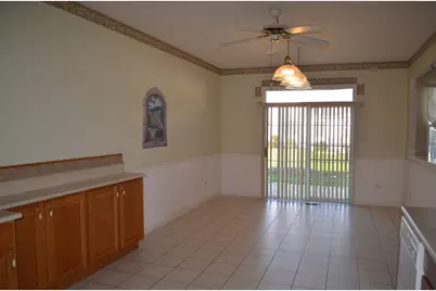 21520 Victory Lake Way, Crest Hill, IL 60403 - Photo 12