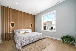 867 N Marshfield Ave, Chicago, IL 60622 - Photo 10