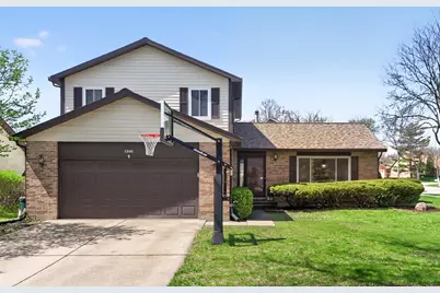 1336 Rose Boulevard, Buffalo Grove, IL 60089 - Photo 2