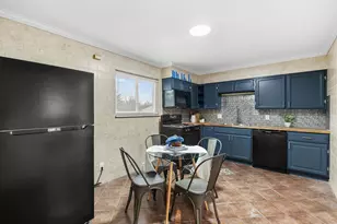 2241 Alby St, Alton, IL 62002 - Photo 6