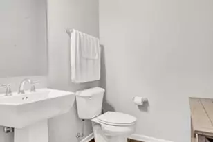 809 Lee St, Des Plaines, IL 60016 - Photo 8