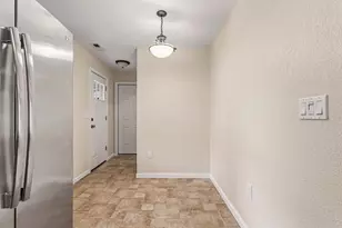 204 Flora Dr, Champaign, IL 61821 - Photo 12