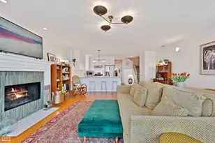 1012 N Wood St, Chicago, IL 60622 - Photo 6