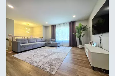 8113 Carlisle Drive, Hanover Park, IL 60133 - Photo 6