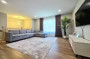 8113 Carlisle Dr, Hanover Park, IL 60133 - Photo 6