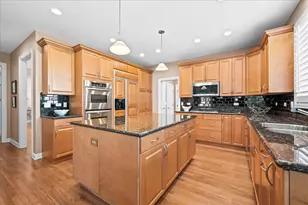 5399 S Pointe Ct, Long Grove, IL 60047 - Photo 8