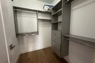 550 N Ogden Ave, Chicago, IL 60642 - Photo 12