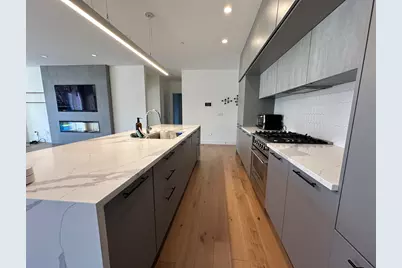 550 N Ogden Avenue #2S, Chicago, IL 60642 - Photo 10