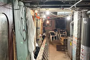 8750 S Exchange Ave, Chicago, IL 60617 - Photo 10