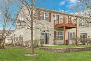 3175 Falling Waters Ln, Lindenhurst, IL 60046 - Photo 2