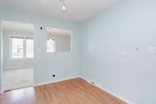 9235 Kildare Ave, Skokie, IL 60076 - Photo 12