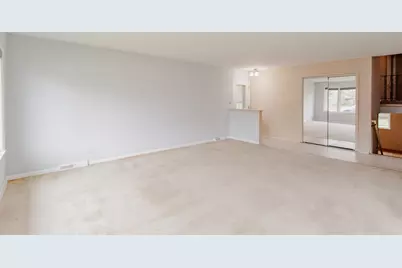 9235 Kildare Avenue, Skokie, IL 60076 - Photo 8