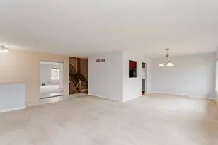 9235 Kildare Ave, Skokie, IL 60076 - Photo 6