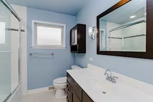 9235 Kildare Ave, Skokie, IL 60076 - Photo 20