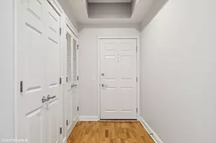 2320 W St Paul Ave, Chicago, IL 60647 - Photo 4