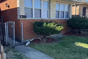 39 W 83rd St, Chicago, IL 60620 - Photo 2