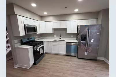 208 Albert Drive, Vernon Hills, IL 60061 - Photo 6