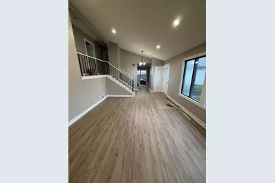 208 Albert Drive, Vernon Hills, IL 60061 - Photo 6