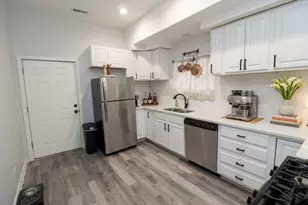 3541 N Damen Ave, Chicago, IL 60618 - Photo 10