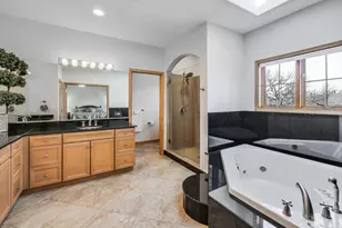 500 E Sherwood Dr, Addison, IL 60101 - Photo 40