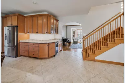 500 E Sherwood Drive, Addison, IL 60101 - Photo 14