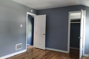 9848 S Yates Blvd, Chicago, IL 60617 - Photo 8