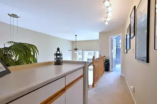 185 Benton Ln, Bloomingdale, IL 60108 - Photo 10