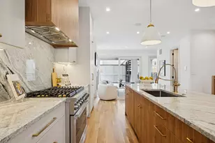 2246 W Lyndale St, Chicago, IL 60647 - Photo 4