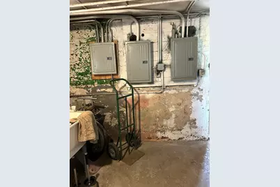 1848 N Harding Avenue, Chicago, IL 60647 - Photo 18