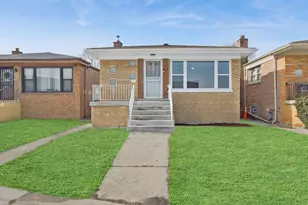 8948 S Vincennes Ave, Chicago, IL 60620 - Photo 2