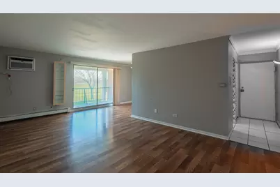 4410 W 111th Street #302, Oak Lawn, IL 60453 - Photo 4