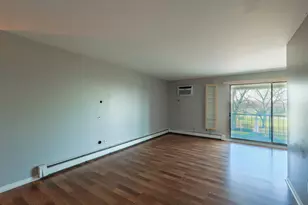 4410 W 111th St, Oak Lawn, IL 60453 - Photo 2