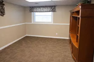101 1/2 E North St, Danforth, IL 60930 - Photo 4