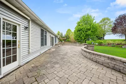 223 Quinlan Avenue, Dekalb, IL 60115 - Photo 40