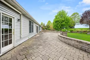 223 Quinlan Ave, Dekalb, IL 60115 - Photo 40