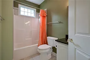 223 Quinlan Ave, Dekalb, IL 60115 - Photo 32