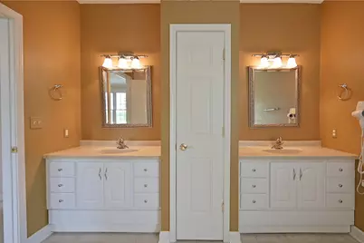 223 Quinlan Avenue, Dekalb, IL 60115 - Photo 22