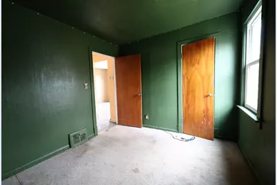 312 SW Circle Drive, Joliet, IL 60433 - Photo 4