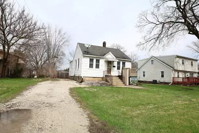 312 SW Circle Drive, Joliet, IL 60433 - Photo 2