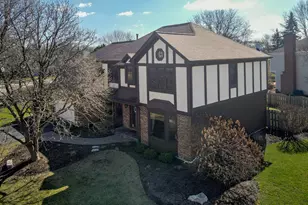 2012 Somerset Ln, Wheaton, IL 60189 - Photo 1