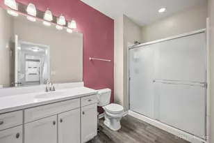114 Abbott Ct, Bartlett, IL 60103 - Photo 14
