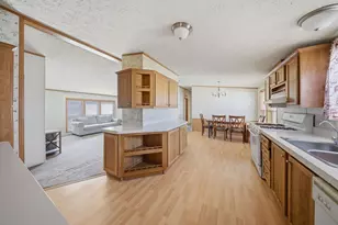 2295 Iris Ave, Belvidere, IL 61008 - Photo 4