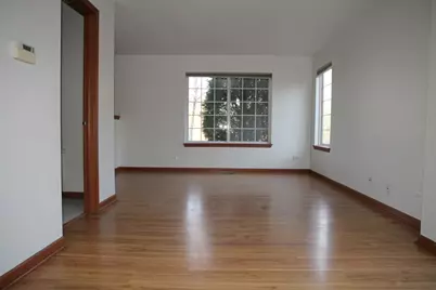 694 Lincoln Station Drive #694, Oswego, IL 60543 - Photo 4