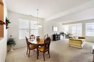 3321 Rockwell Cir, Mundelein, IL 60060 - Photo 6